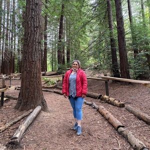 Meet your Posher, Ana